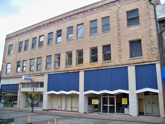 The American Building in Coos Bay, OR - Building Photo