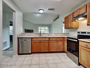 7783 Allspice Cir E in Jacksonville, FL - Building Photo - Building Photo