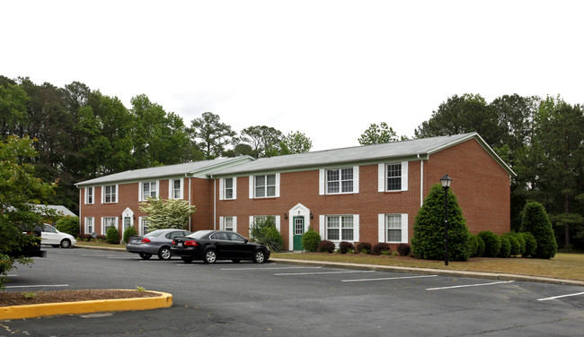 Berkley Gardens Apartments in Suffolk, VA - Building Photo - Building Photo