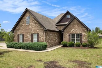 1012 Garnet Dr in Calera, AL - Building Photo - Building Photo