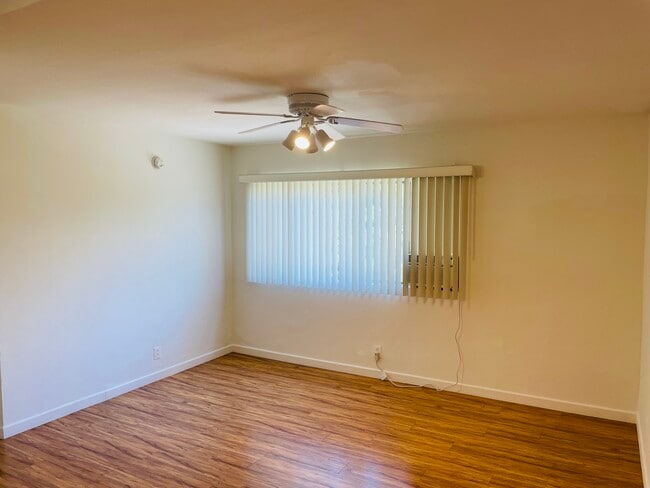 Westwood Plaza Apartments in Los Angeles, CA - Foto de edificio - Building Photo