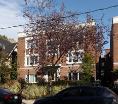 5 Elm Grove Ave in Toronto, ON - Building Photo