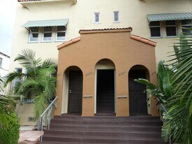 538 N Spaulding Ave, Unit 538 in Los Angeles, CA - Building Photo