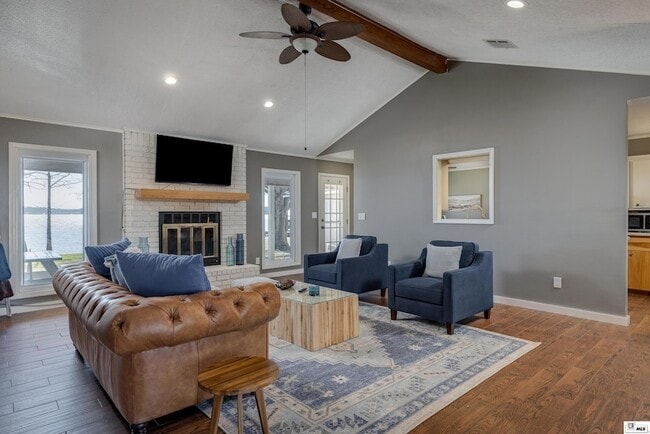 1589 Terral Island Rd in Farmerville, LA - Foto de edificio - Building Photo