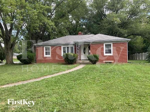 property at 2851 Rex Ct