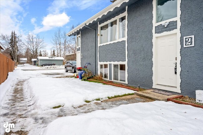 6500 E 10th Ave in Anchorage, AK - Building Photo - Building Photo