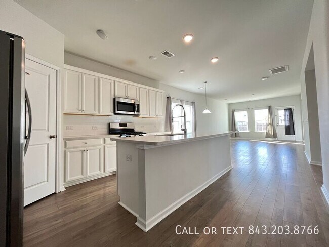 105 Sequoia Ln in Goose Creek, SC - Building Photo - Building Photo