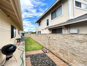 94-211-211 Kuuaki Pl in Waipahu, HI - Building Photo - Building Photo