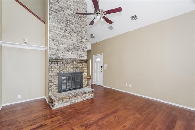 837 Foxridge Dr in Arlington, TX - Building Photo - Building Photo