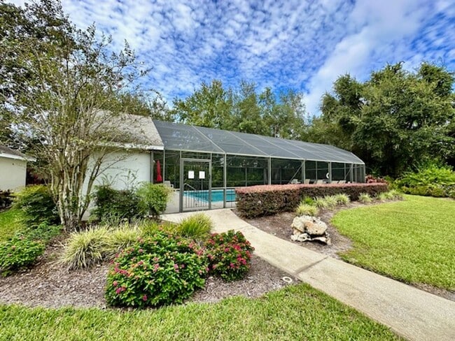 32542 Crystal Breeze Ln in Leesburg, FL - Building Photo - Building Photo
