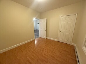 15 Oakes Ave, Unit 1 in Southbridge, MA - Building Photo - Building Photo
