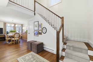 60 Cinnamon Spring in South Windsor, CT - Building Photo