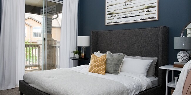 Isabella Apartment Homes in Greenwood Village, CO - Building Photo - Building Photo