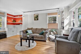 10021 Tenbrook Dr in Silver Spring, MD - Building Photo - Building Photo