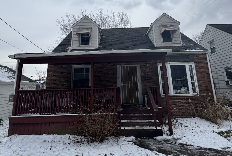 13000 Rockside Rd in Garfield Heights, OH - Building Photo