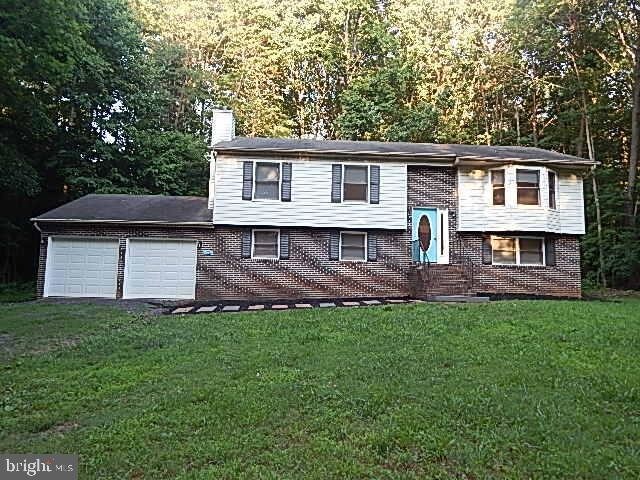 12802 Lake Wilderness Ln in Spotsylvania, VA - Building Photo