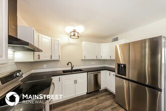 1328 E Christy Dr in Phoenix, AZ - Building Photo - Building Photo