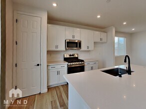 3960 Valance Wy in Rancho Cordova, CA - Building Photo - Building Photo
