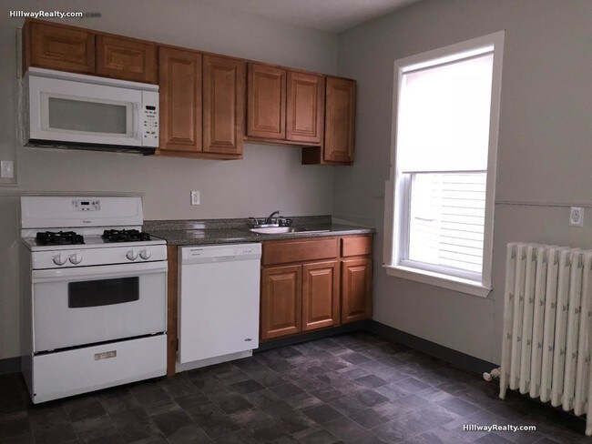 153 E Cottage St-Unit -1 in Boston, MA - Building Photo - Building Photo