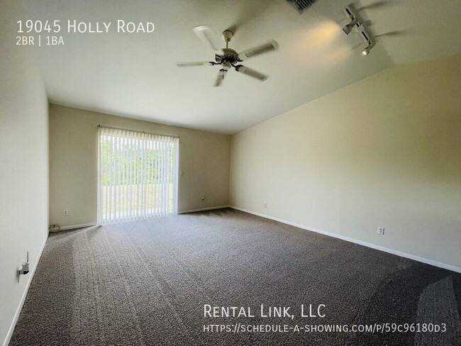19045 Holly Rd in Ft. Myers, FL - Building Photo - Building Photo