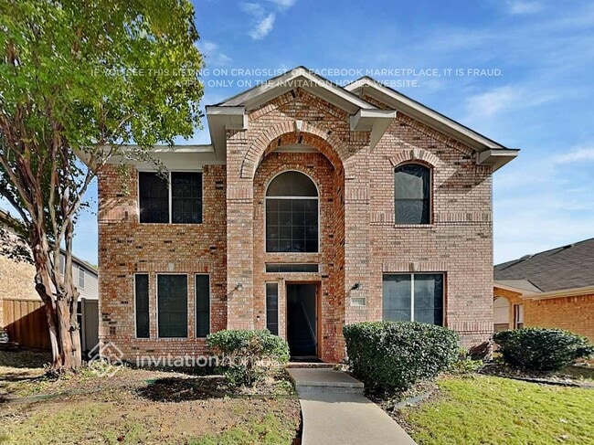 property at 1525 Swan Lake Dr