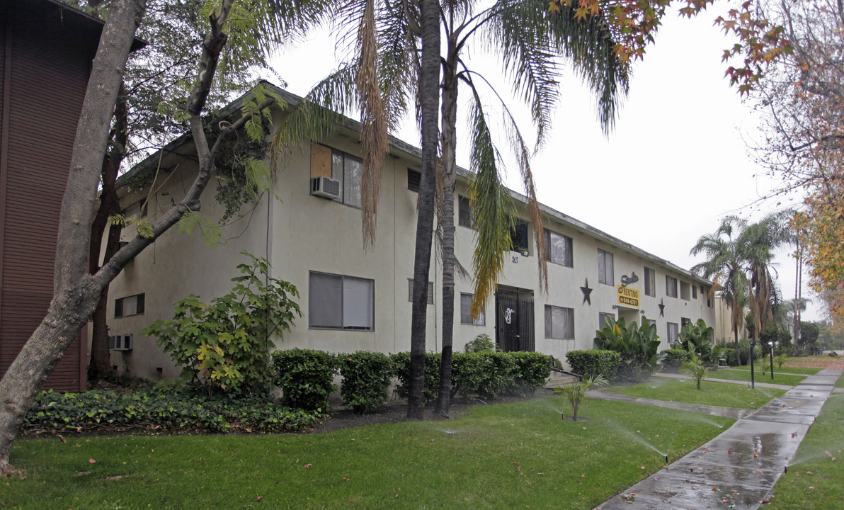 Starlite Apartments in Upland, CA - Building Photo