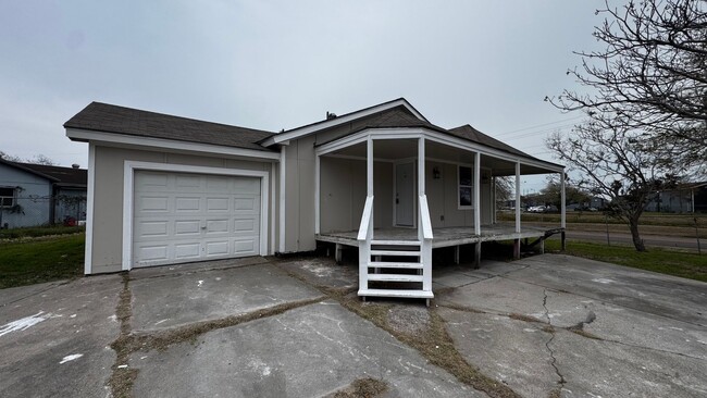 4626 Anita Dr in Corpus Christi, TX - Building Photo - Building Photo