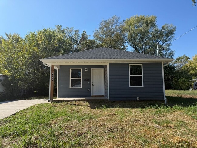property at 2029 N Park Ave