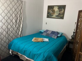 101 Indigo Dr in Daytona Beach, FL - Building Photo