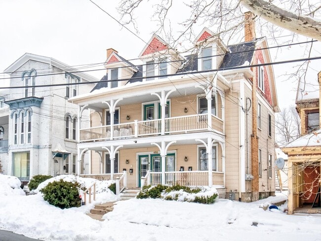 property at 418 11th St