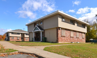 MacGathan Townhouses Apartamentos