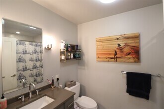125 Harrison St in Hoboken, NJ - Building Photo - Building Photo