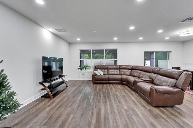 6658 Devlin Ln in Wesley Chapel, FL - Building Photo - Building Photo