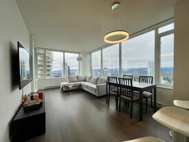 6333 Silver Ave in Burnaby, BC - Building Photo