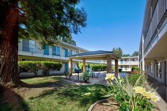 Fair Oaks Apartments in Sacramento, CA - Building Photo - Building Photo