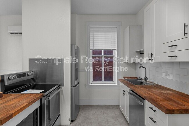2044 Russell Blvd in St. Louis, MO - Building Photo - Building Photo