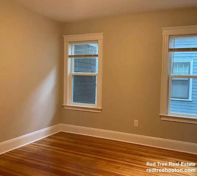23 Moraine St in Boston, MA - Building Photo - Building Photo