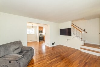 41 Dowling Pkwy in Woodland Park, NJ - Building Photo - Building Photo