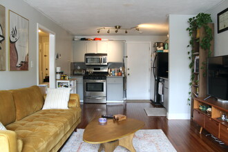270 Main St, Unit 22 in North Reading, MA - Foto de edificio - Building Photo