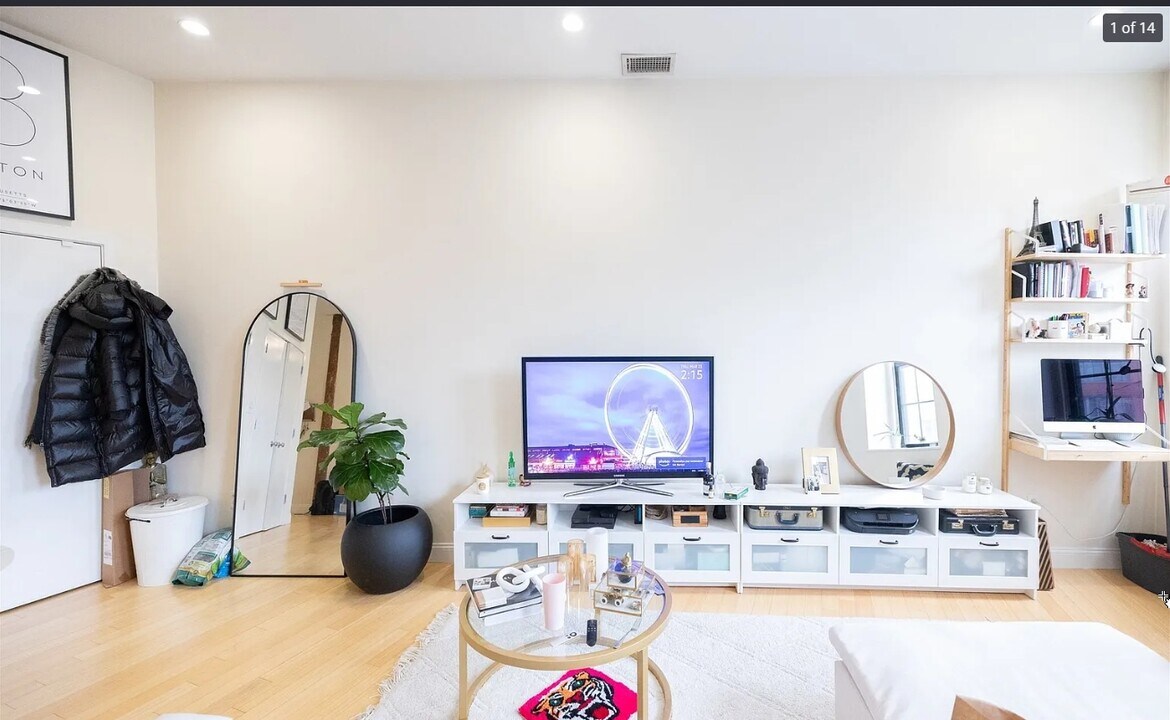 490 Harrison Ave in Boston, MA - Building Photo