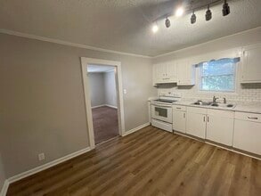502 S Gray St in Gastonia, NC - Building Photo - Building Photo