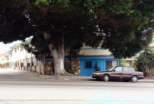 917 Centinela Ave in Inglewood, CA - Foto de edificio - Building Photo