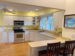 1855 Kenneys Rd in Southold, NY - Foto de edificio - Building Photo