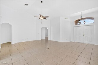 2007 SW 43rd Terrace in Cape Coral, FL - Building Photo - Building Photo