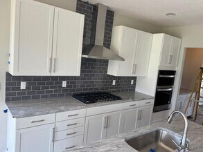 121 Sienna Glenn Dr in Lewis Center, OH - Building Photo - Building Photo