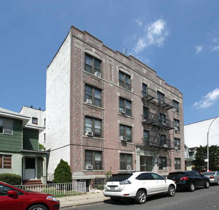 1432 W 5th St in Brooklyn, NY - Building Photo