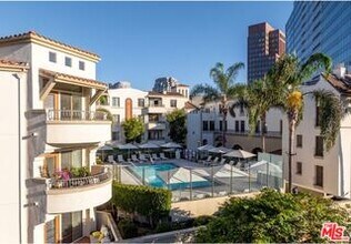 1041 Glendon Ave in Los Angeles, CA - Building Photo - Building Photo