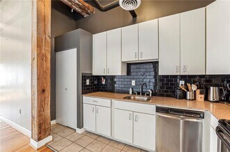 326 Nelson St SW in Atlanta, GA - Building Photo - Building Photo