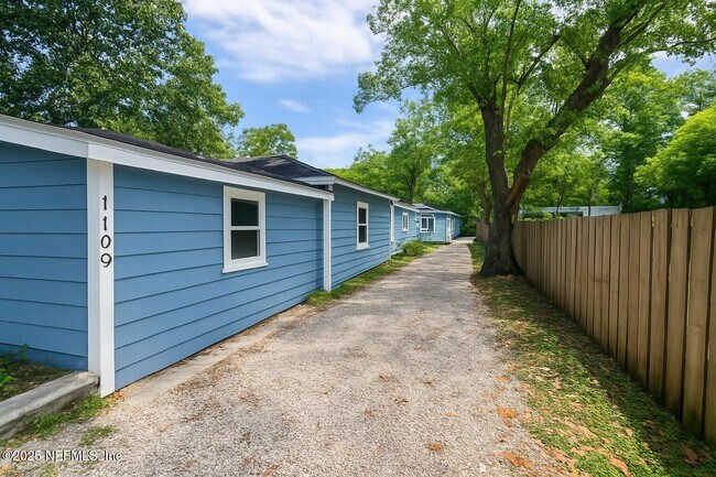 1109 Lake Shore Blvd in Jacksonville, FL - Building Photo - Building Photo