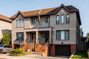 2070 Hingston Av in Montréal, QC - Building Photo